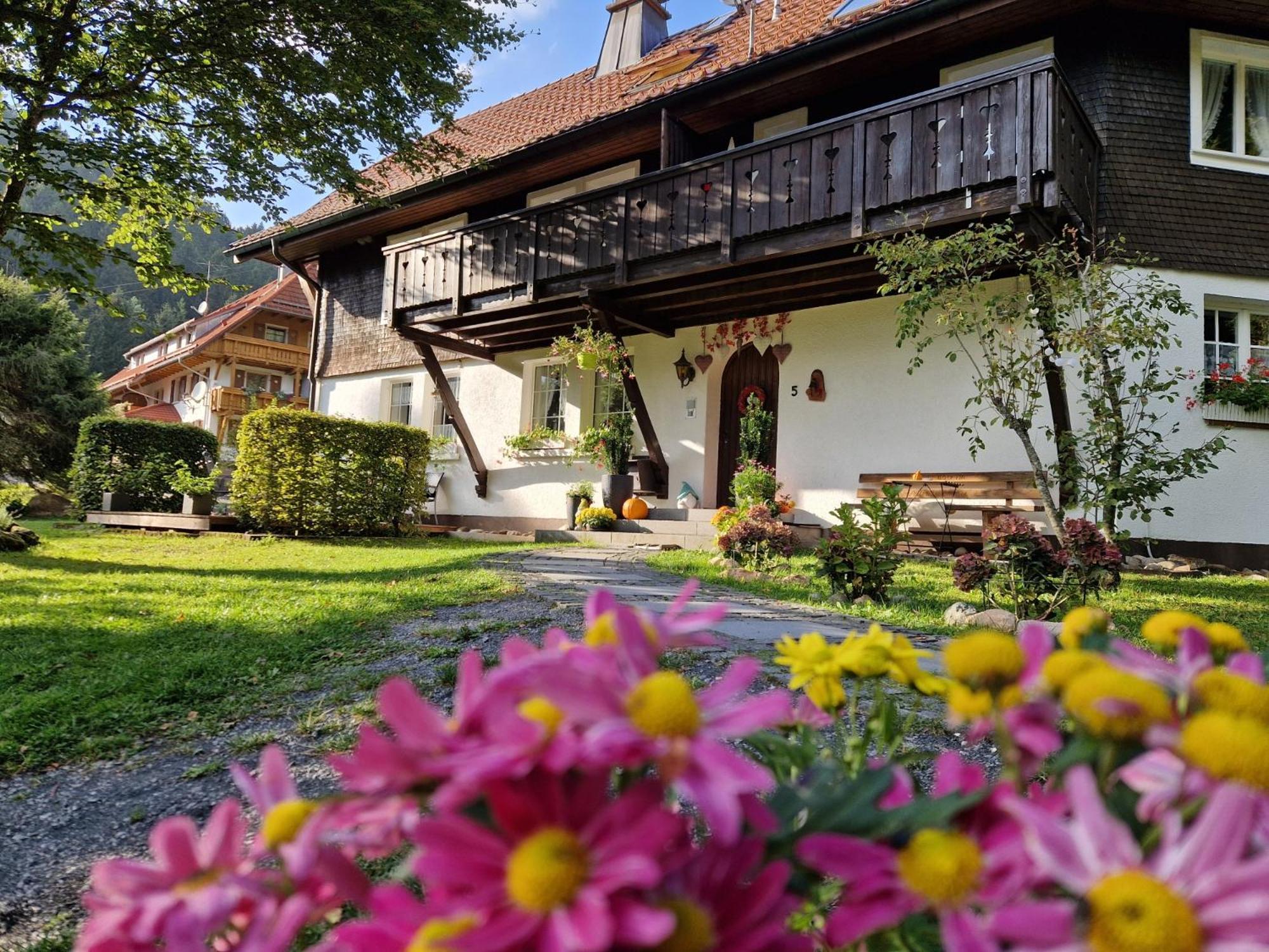 Altes Zollhuesli Villa ชลูคซี ภายนอก รูปภาพ